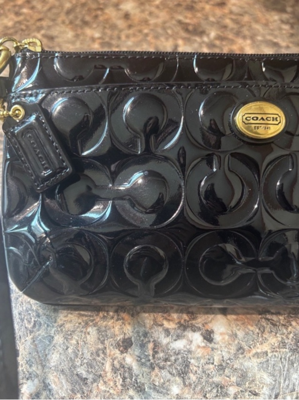 Coach Peyton OP ART Black Patent Leather Signature Wristlet - Picture 2 of 6